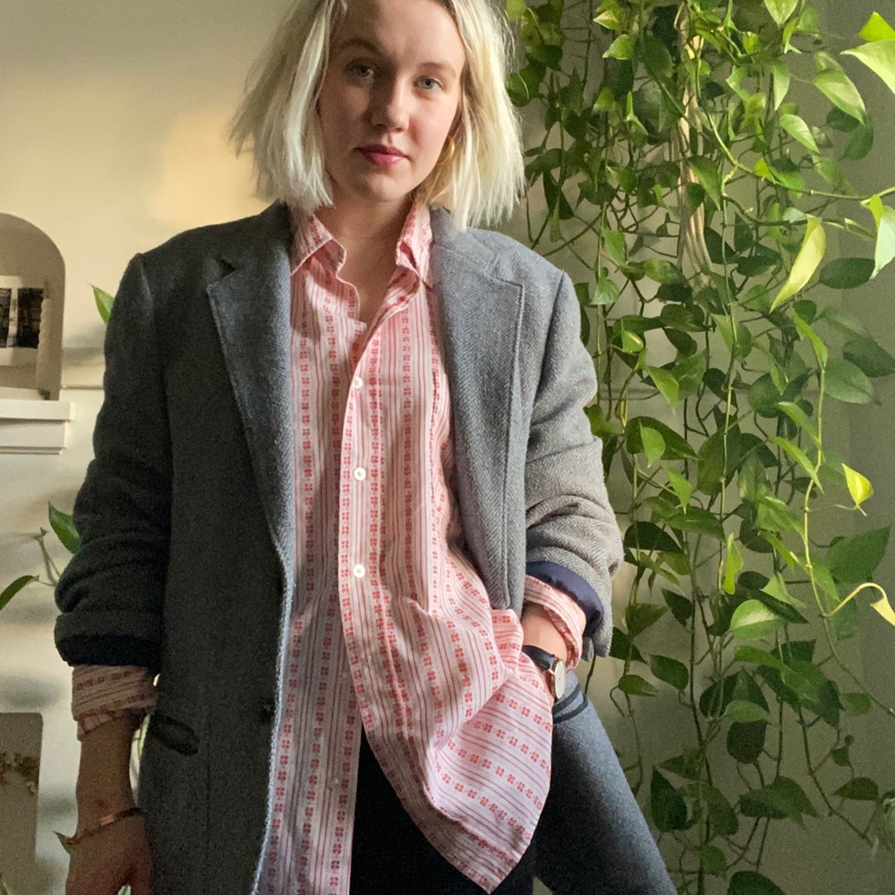 Vintage: Floral Embroidery Button Down